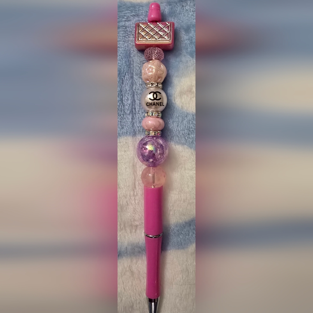 Xtra Long Hand Beaded Lux Pen with an Ink Refill Cartridge